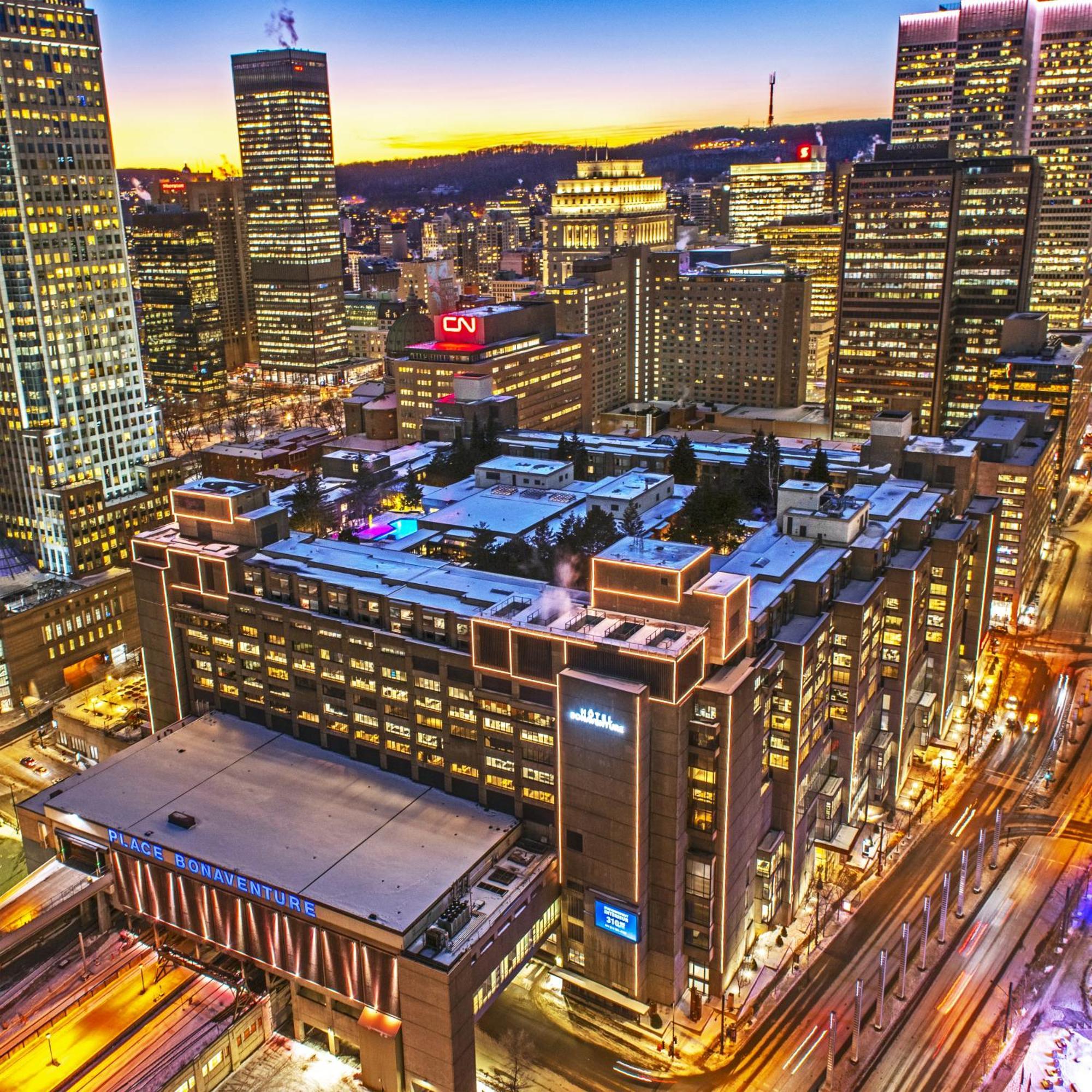 Hotel Bonaventure Montreal Exterior photo